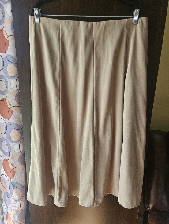 Dresses & Skirts - Dressbarn Beige Women’s Skirt - Classic Neutral Style Size 16